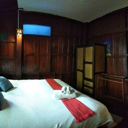 Baan Khun Krub Hotell Chiang Mai Exteriör bild