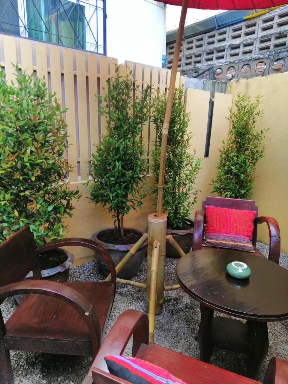 Baan Khun Krub Hotell Chiang Mai Exteriör bild