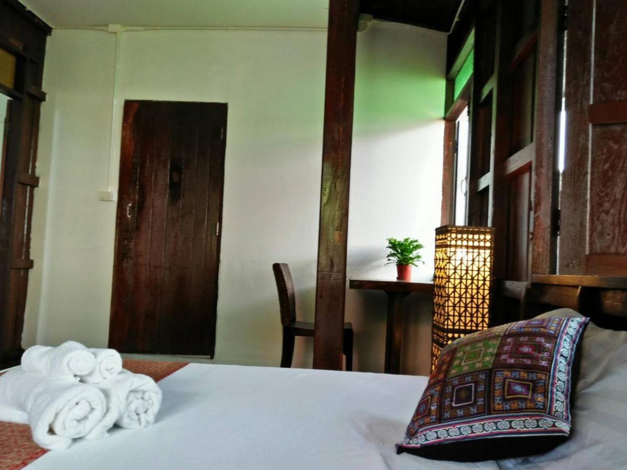 Baan Khun Krub Hotell Chiang Mai Exteriör bild